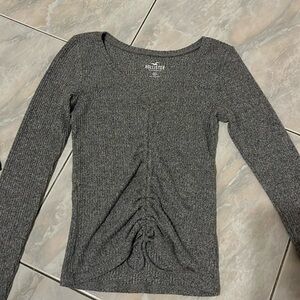 hollister grey long sleeve size xs